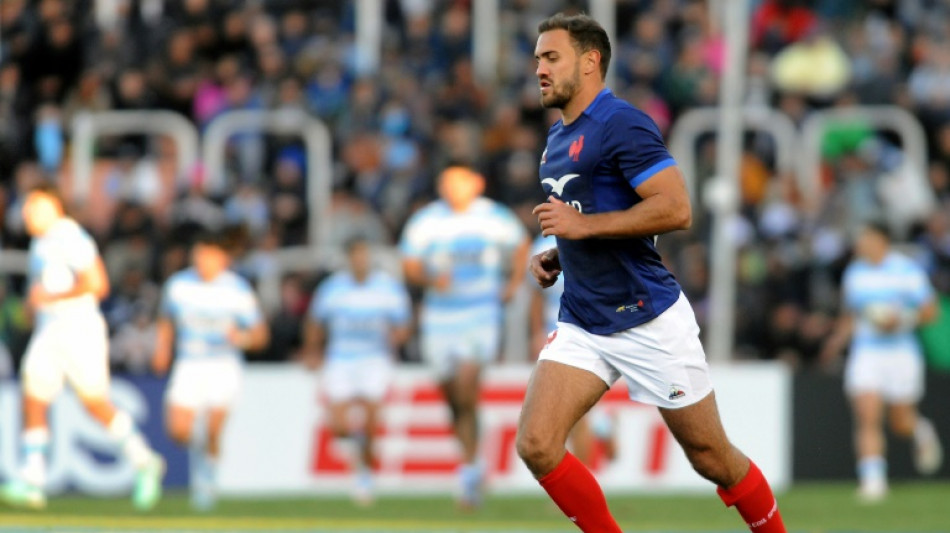 France's Jaminet back training with Toulon despite suspension