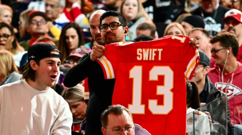 Swift arrives for Super Bowl showdown