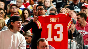 Swift arrives for Super Bowl showdown