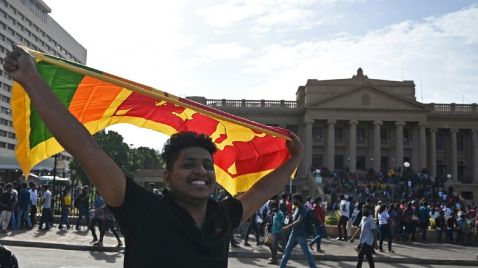 Nach Rajapaksas Flucht Regierungschef Wickremesinghe neuer Präsident Sri Lankas