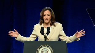 Kamala Harris, uma pioneira diante do último teto de vidro