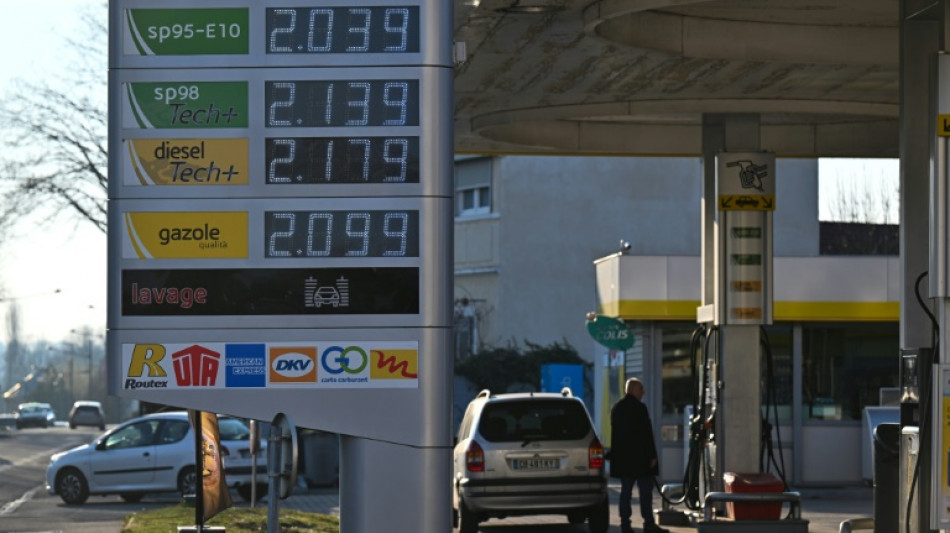 Carburants: les professionnels ne prévoient pas de pénurie sur la route des vacances