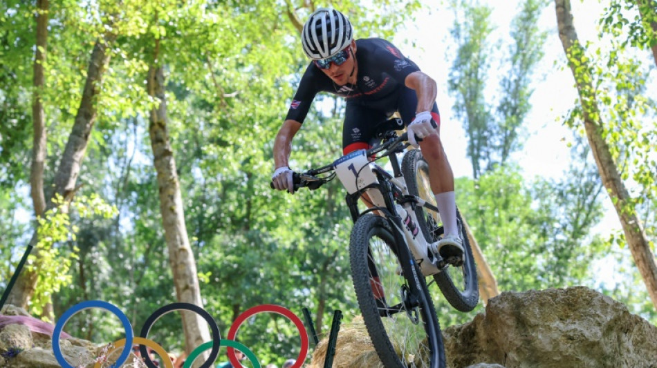 GB's Pidcock defies puncture for thrilling mountain bike gold