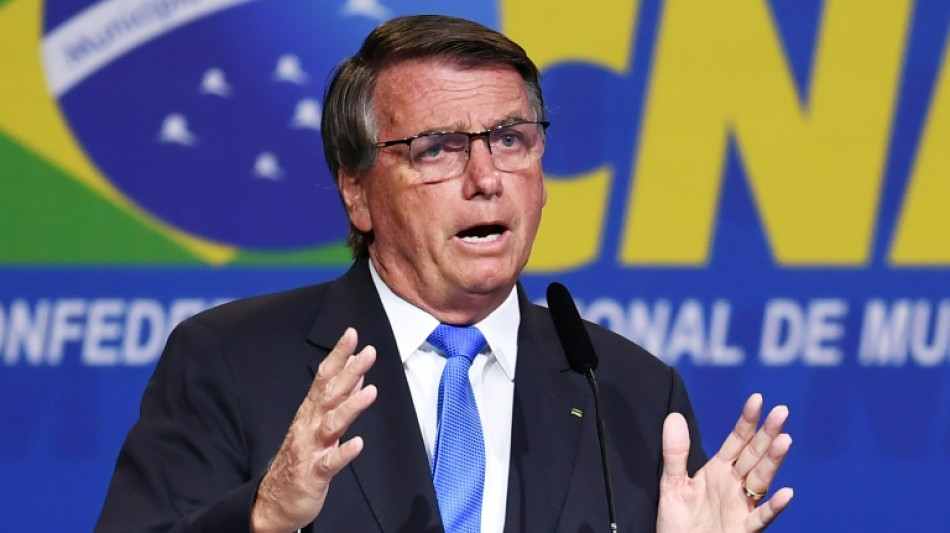 Bolsonaro in renewed attack on voting system