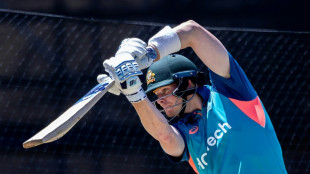 Australia's Steve Smith turns to golf after below-par form