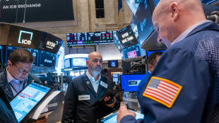 Wall Street conclut en baisse mais signe un fort premier semestre 2024