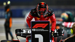 Carlos Sainz (Ferrari) conquista pole position do Grande Prêmio de Singapura