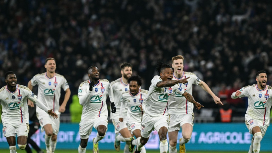 Lyon win through to French Cup semi-finals on penalties